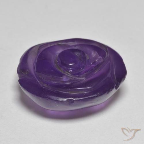 Amatista Violeta claro medio natural de 16.81 ct, Corte Flor, Translúcido