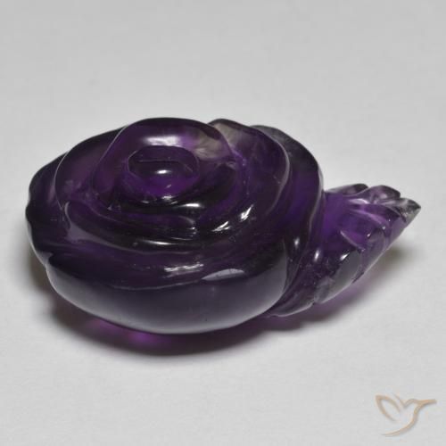 Amatista Violeta medio natural de 25.29 ct, Corte Flor, Translúcido