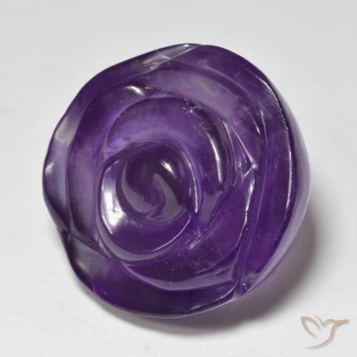 Amatista Violeta medio natural de 24.20 ct, Corte Flor, Translúcido
