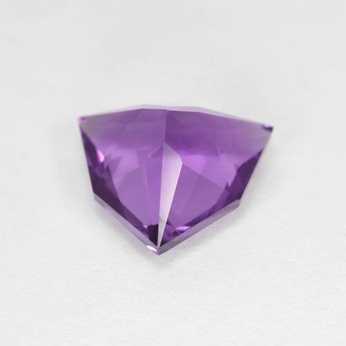 Amatista Violeta medio natural de 1.97 ct, Forma elegante, VVS-VS
