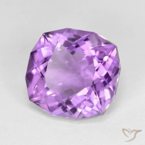 Amatista Violeta medio natural de 5.84 ct, Corte Cojín, VVS