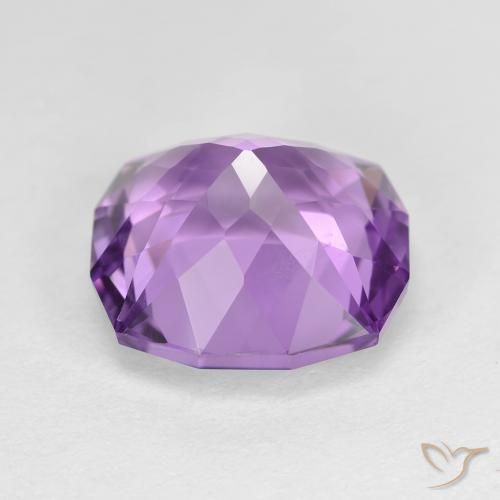 Amatista Violeta medio natural de 5.84 ct, Corte Cojín, VVS