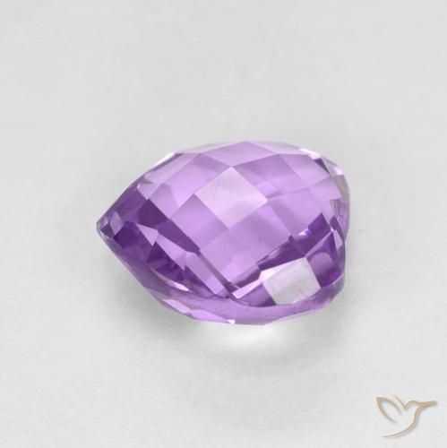 Amatista Violeta medio natural de 1.93 ct, Corazón, VVS