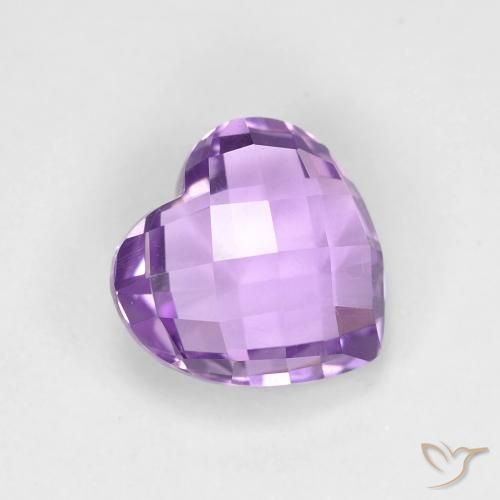 Amatista Violeta medio natural de 1.97 ct, Corazón, VVS