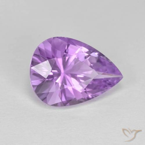 Amatista Violeta medio natural de 2.96 ct, En forma de pera, VVS