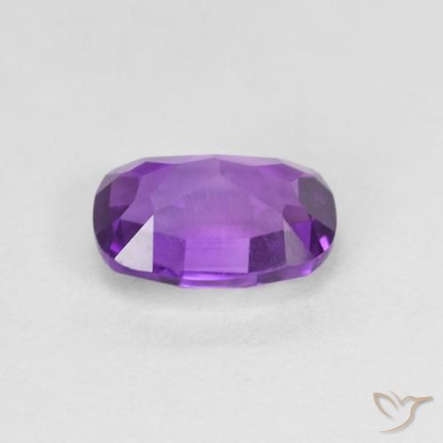 Amatista Violeta vívido natural de 0.81 ct, Forma Cojín, VVS-VS