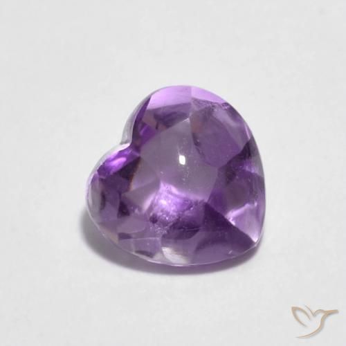 Amatista Violeta medio natural de 0.92 ct, Corazón, Transparente