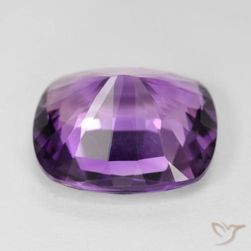 Amatista Violeta medio claro natural de 10.07 ct, Forma Cojín, VVS