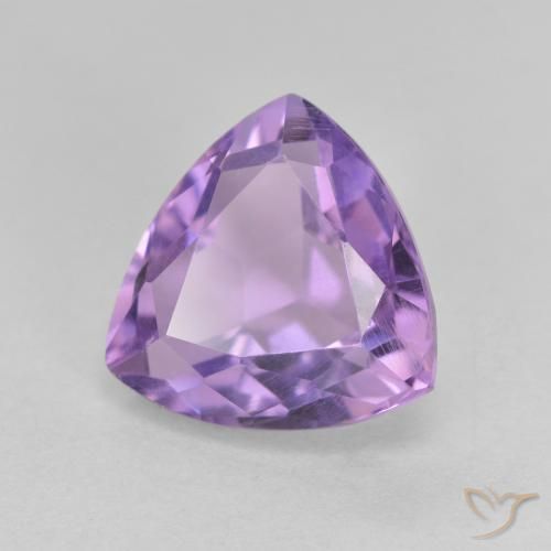 Amatista Violeta medio natural de 3.28 ct, Trillón, VS