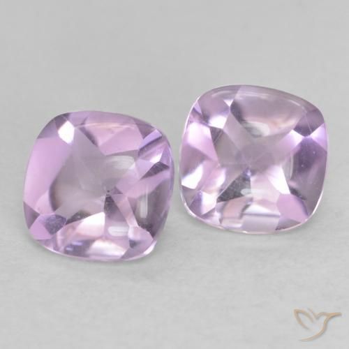 Gemas de Amatista Violeta-rojizo claro natural de 1.03 ct, Forma Cojín, Transparente