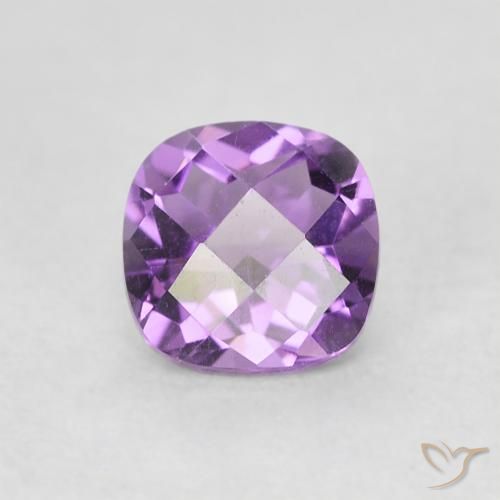 Amatista Violeta vívido natural de 0.55 ct, Corte Cojín, VVS