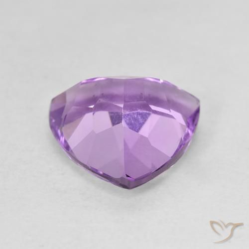 Amatista Violeta iris natural de 2.93 ct, Trillón, VVS-VS