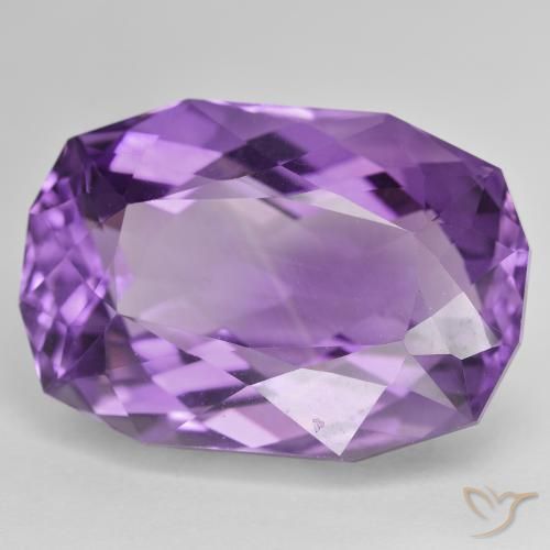 Amatista Violeta medio natural de 36.31 ct, Forma Cojín, VVS-VS