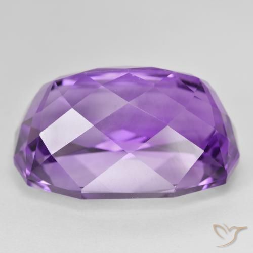 Amatista Violeta medio natural de 36.31 ct, Forma Cojín, VVS-VS