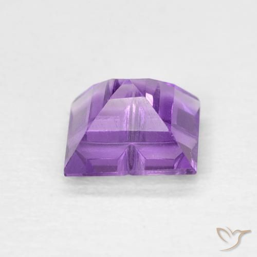 Amatista Violeta vívido natural de 0.55 ct, Cuadrado, VVS-VS