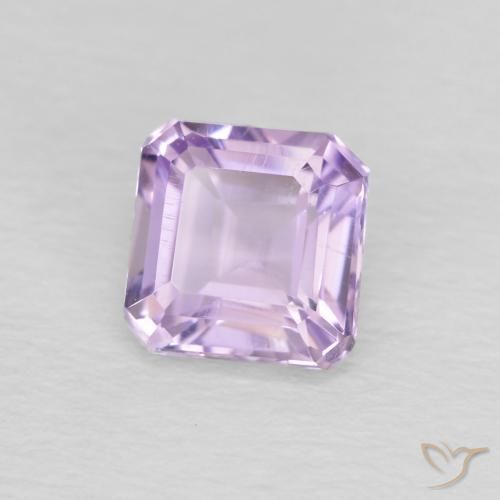 Amatista Violeta sangría natural de 0.65 ct, Corte Octágono / Esmeralda, VVS