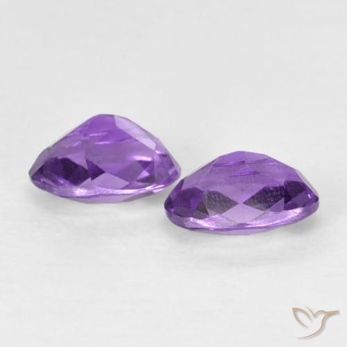 Gemas de Amatista Violeta vívido natural de 0.86 ct, Ovalada, VVS