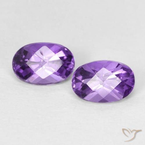 Gemas de Amatista Violeta vívido natural de 0.92 ct, Ovalada, VS