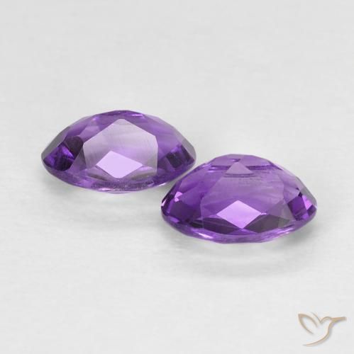 Gemas de Amatista Violeta vívido natural de 0.88 ct, Ovalada, VVS
