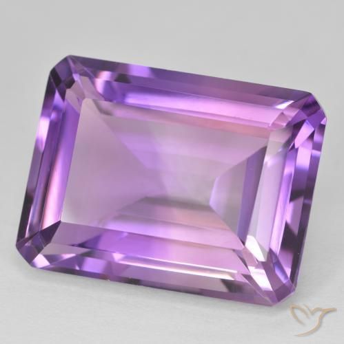 Amatista Medium Light Purplish-Violet natural de 21.90 ct, Corte Octágono / Esmeralda, VVS