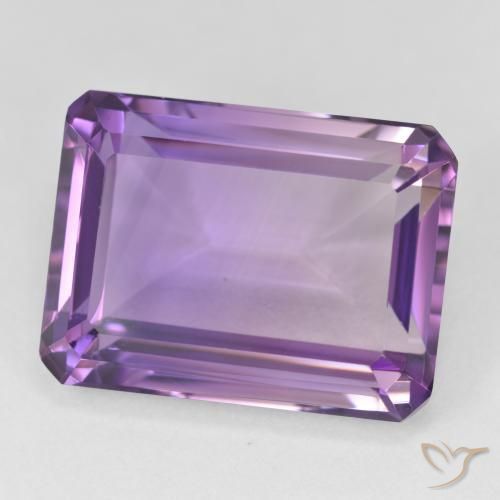 Amatista Violeta medio natural de 24.96 ct, Corte Octágono / Esmeralda, VVS-VS