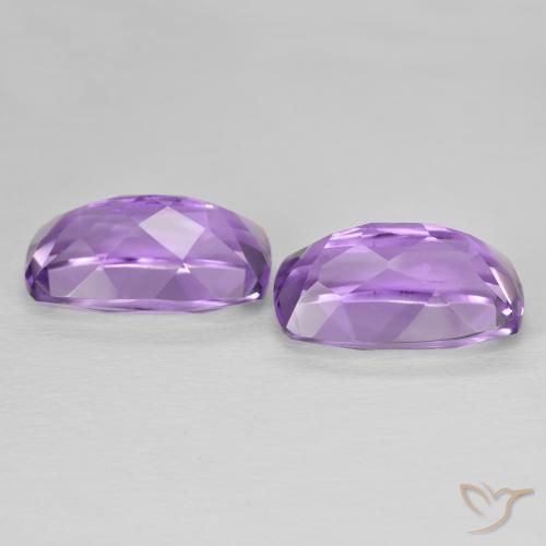 Gemas de Amatista Violeta púrpura medio natural de 12.56 ct, Forma Cojín, VVS-VS