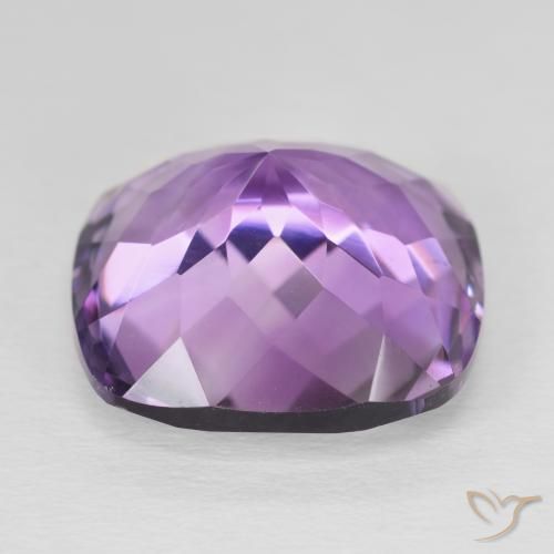 Amatista Medium Light Purplish-Violet natural de 20.53 ct, Forma Cojín, VS