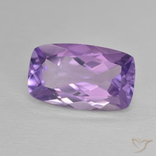 Amatista Violeta medio natural de 6.12 ct, Forma Cojín, VVS