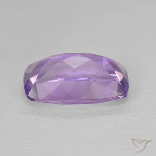 Amatista Violeta medio natural de 6.12 ct, Forma Cojín, VVS