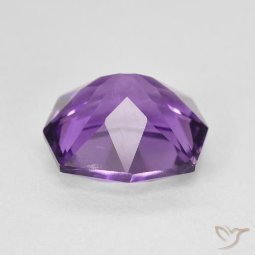 Amatista Violeta medio natural de 4.77 ct, Elegante, VVS-VS
