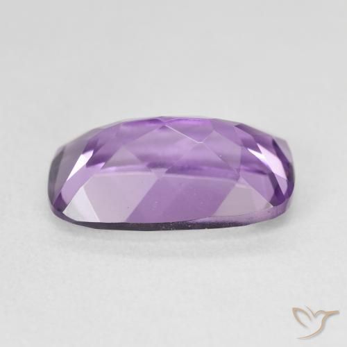 Amatista Violeta medio claro natural de 5.66 ct, Forma Cojín, VVS
