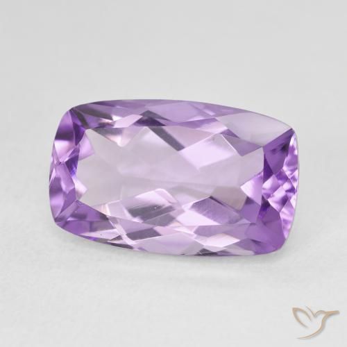 Amatista Violeta medio claro natural de 6.41 ct, Forma Cojín, VVS