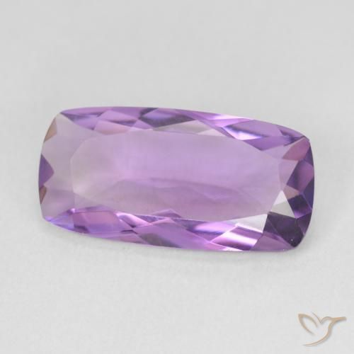 Amatista Medium Light Purplish-Violet natural de 5.82 ct, Forma Cojín, VS