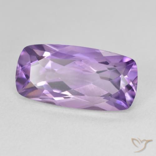 Amatista Violeta medio natural de 7.70 ct, Forma Cojín, VVS-VS