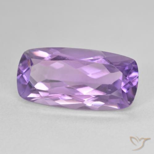 Amatista Violeta medio natural de 8.04 ct, Forma Cojín, VVS-VS
