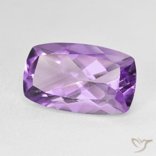Amatista Medium Light Purplish-Violet natural de 5.98 ct, Forma Cojín, VVS