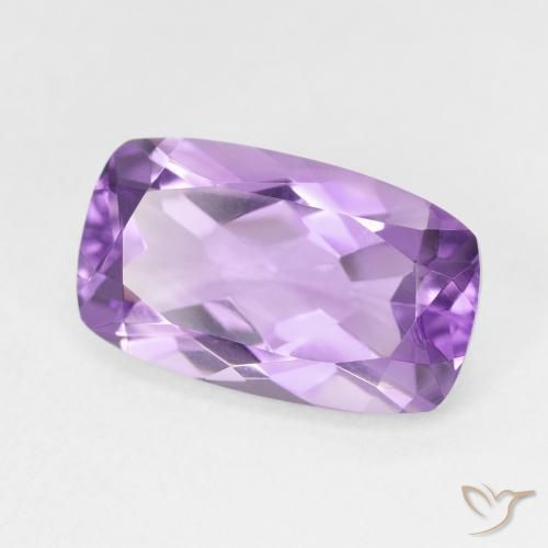 Amatista Medium Light Purplish-Violet natural de 5.92 ct, Forma Cojín, VVS