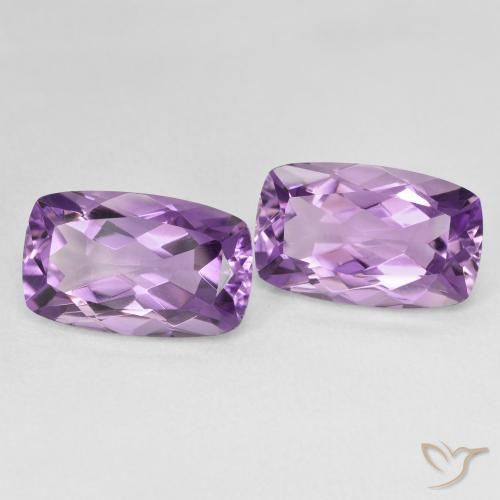 Gemas de Amatista Violeta medio natural de 12.59 ct, Forma Cojín, VVS