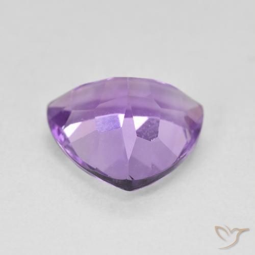 Amatista Violeta medio natural de 2.80 ct, Trillón, VS