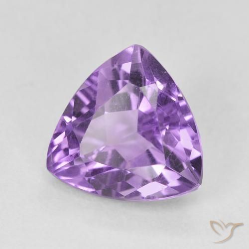 Amatista Violeta medio natural de 2.93 ct, Trillón, VS