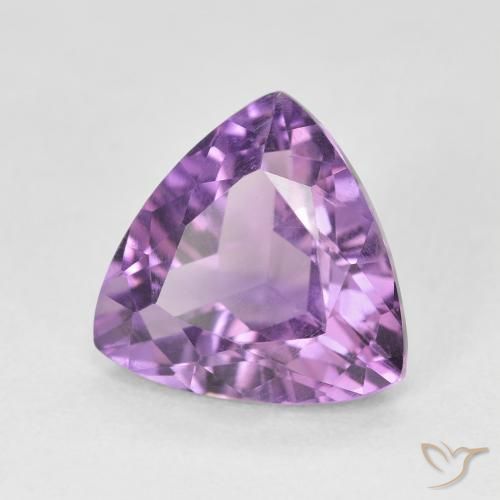 Amatista Violeta medio natural de 2.89 ct, Trillón, VS