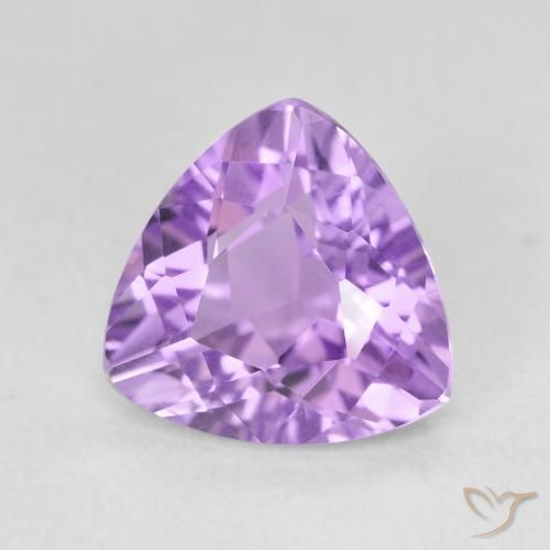 Amatista Violeta medio natural de 2.82 ct, Trillón, VS