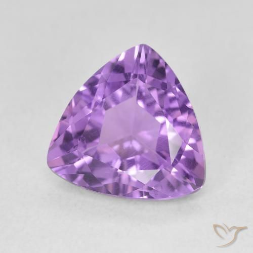 Amatista Violeta medio natural de 2.78 ct, Trillón, VVS