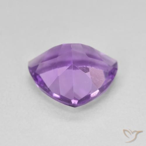 Amatista Violeta medio natural de 2.60 ct, Trillón, VVS