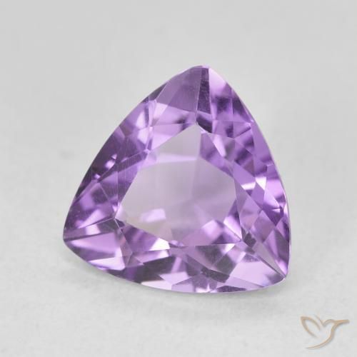 Amatista Violeta iris intenso natural de 2.69 ct, Trillón, VVS