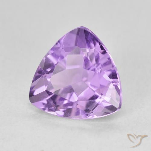 Amatista Violeta medio natural de 2.82 ct, Trillón, VVS