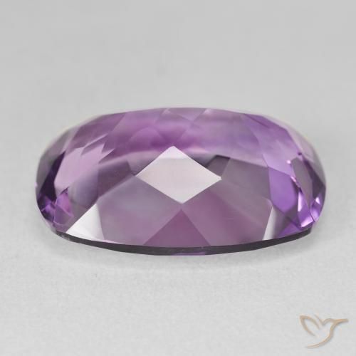 Amatista Violeta medio claro natural de 16.83 ct, Forma Cojín, VVS-VS