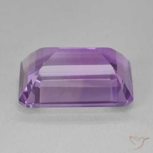Amatista Violeta púrpura medio natural de 15.60 ct, Corte Octágono / Esmeralda, VVS