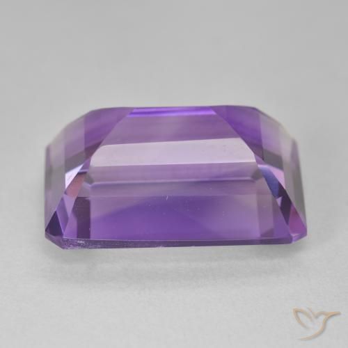 Amatista Violeta vívido natural de 15.56 ct, Corte Octágono / Esmeralda, VVS