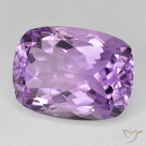 Amatista Violeta medio natural de 20.15 ct, Forma Cojín, VVS-VS